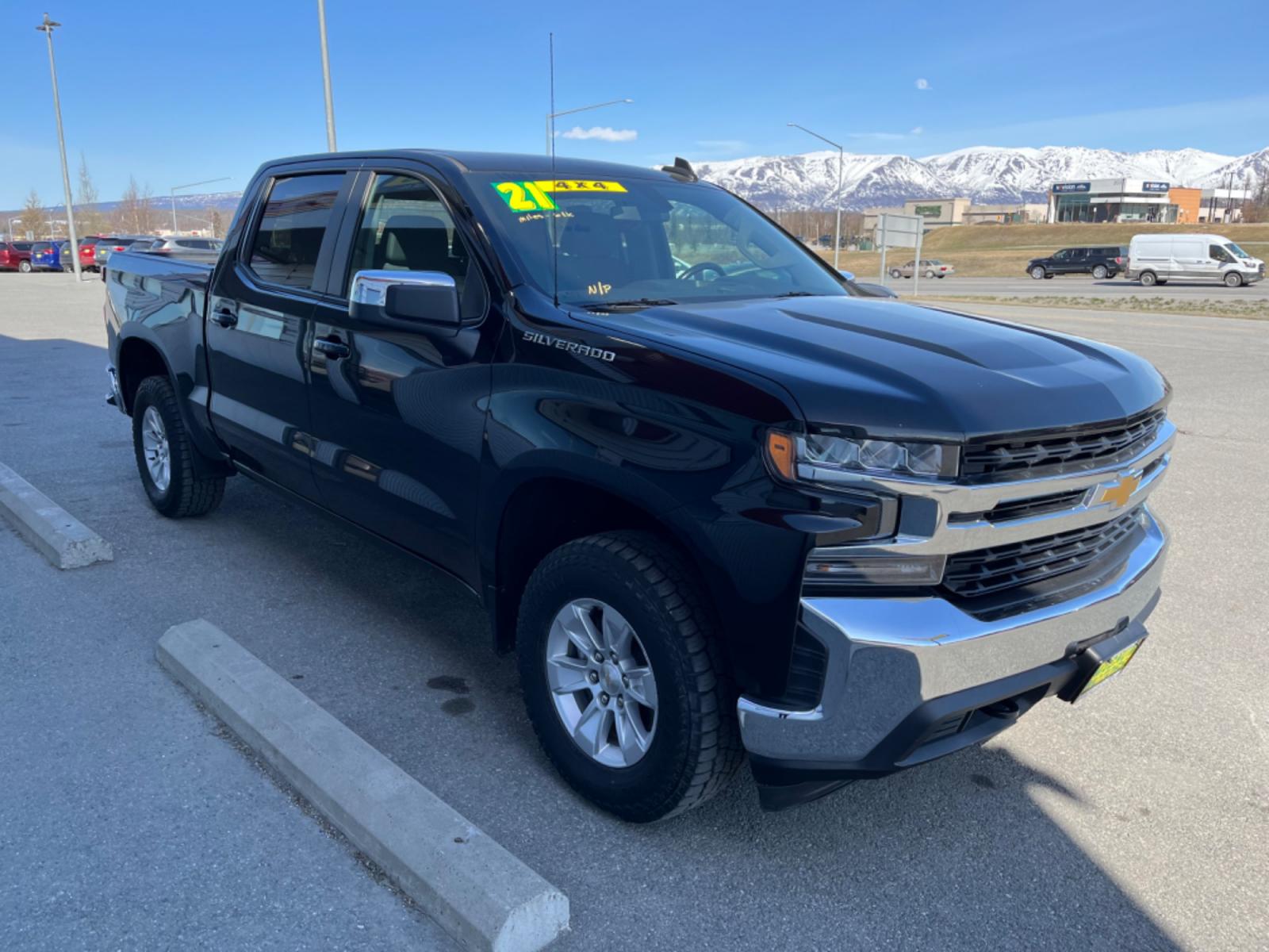 2021 BLACK /Black CHEVROLET SILVERADO 1500 LT (1GCUYDED3MZ) with an 5.3L engine, Automatic transmission, located at 1960 Industrial Drive, Wasilla, 99654, (907) 274-2277, 61.573475, -149.400146 - Photo #5